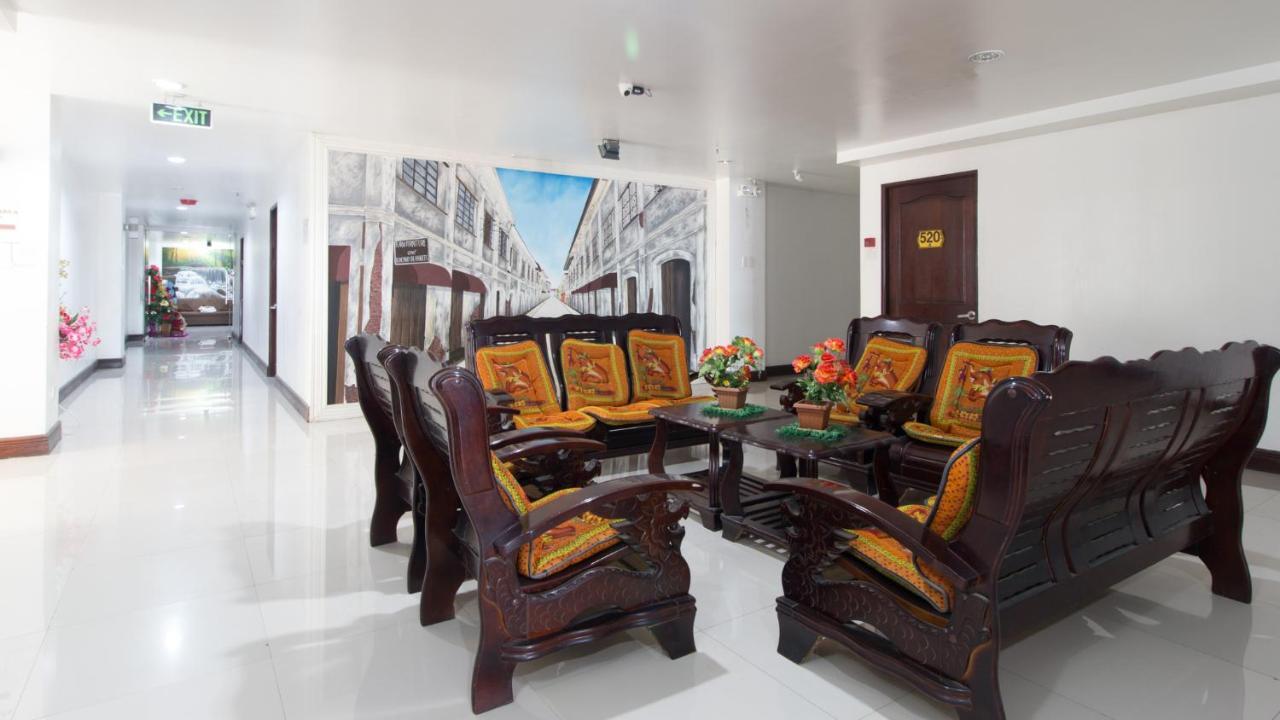 Reddoorz Plus Near Vigan City Commercial Center Exterior foto