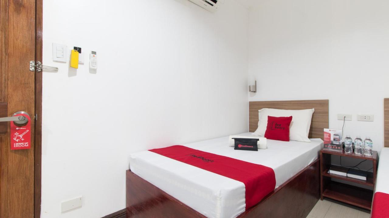 Reddoorz Plus Near Vigan City Commercial Center Exterior foto